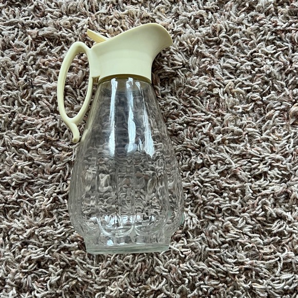Vintage Clear Textured Glass Juice Syrup Pitcher Cream Plastic Pour Spout Lid - Picture 2 of 5